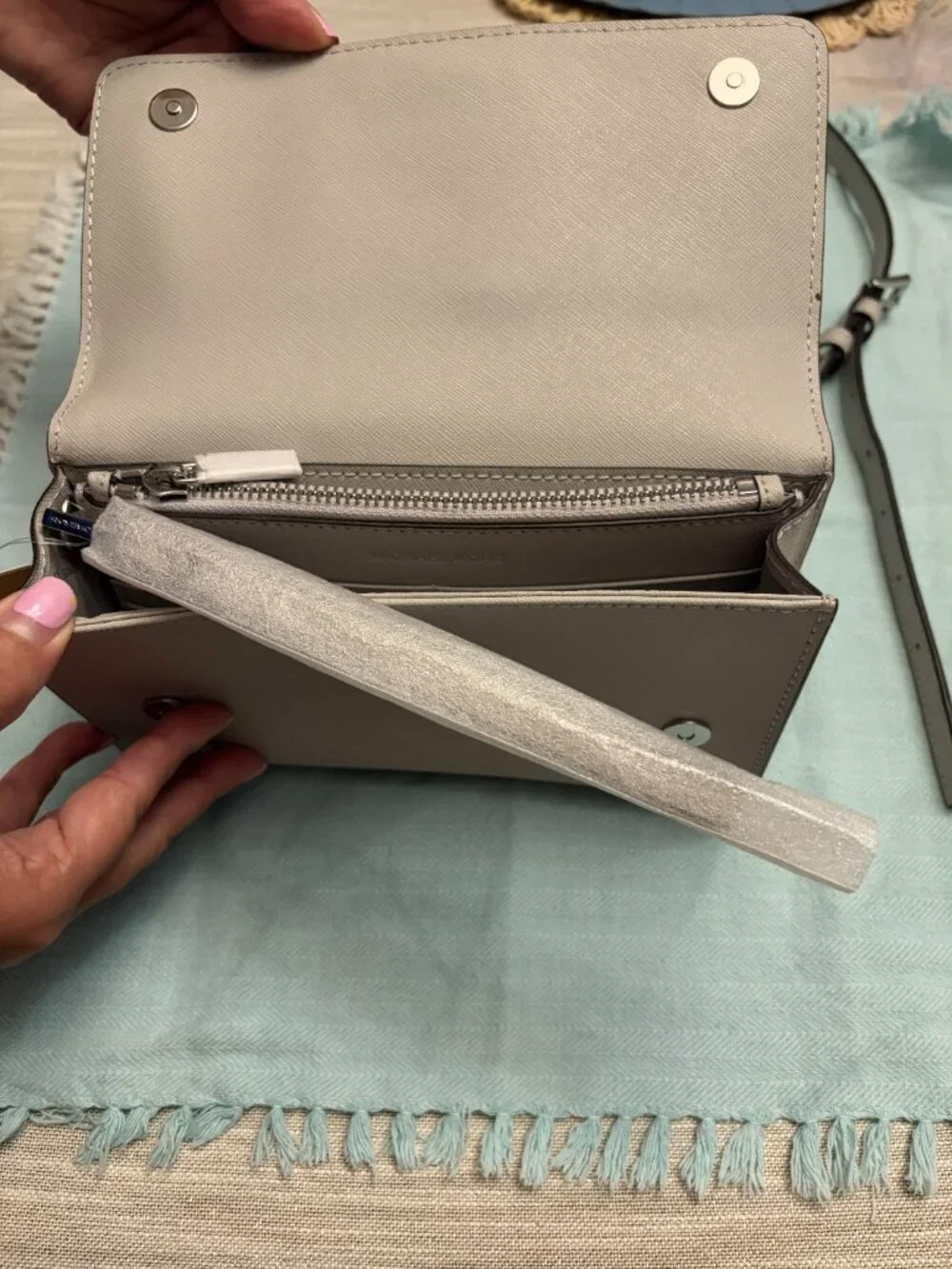 ✨ NWT Michael Kors Jet Set Travel 3-in-1 Crossbody/Wristlet ✨
